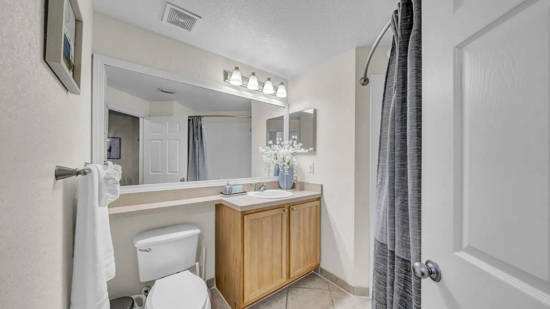 タンパParis 2Br2Ba Minute To Airport & Westchase #9アパートメント アパート タンパ